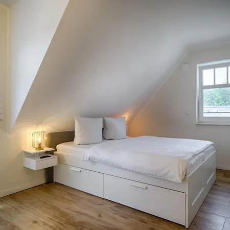 Traumhaus Auri In Ostsee Auf Dem Darss Mit Kamin Und Sauna Und Garten Nyaraló *