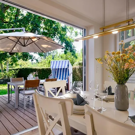 Nyaraló Traumhaus Auri In Ostsee Auf Dem Darss Mit Kamin Und Sauna Und Garten